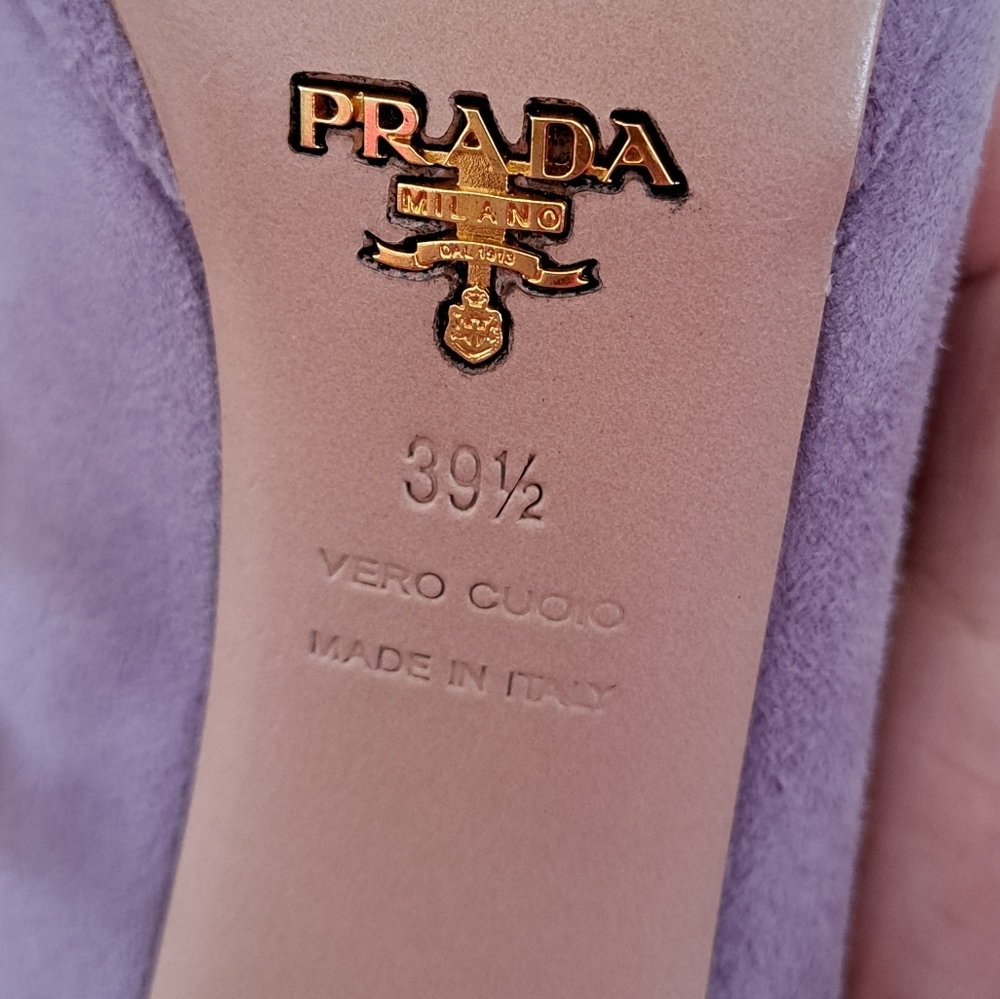 PRADA Leather Scalloped Heels in Lavander - Picture 11 of 13